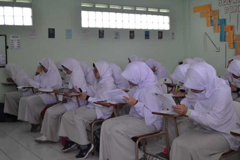 931 Santri Ikuti Penilaian Tengah Semester