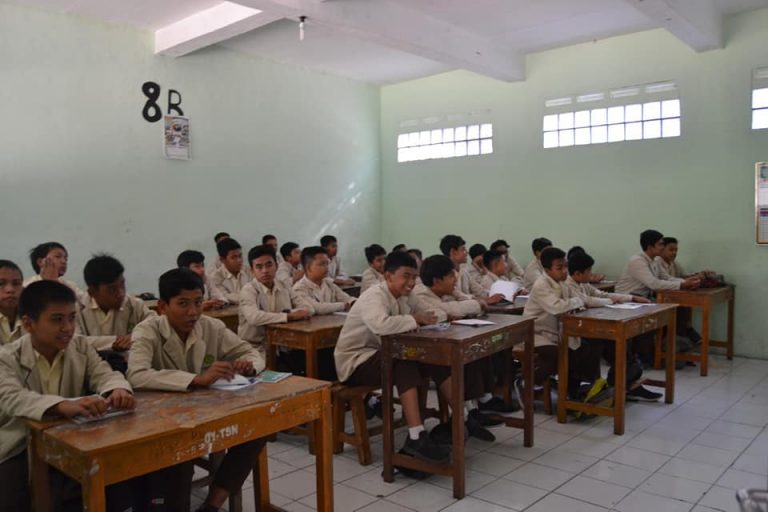 MTs Persis Tarogong Lakukan Penilaian Tengah Semester