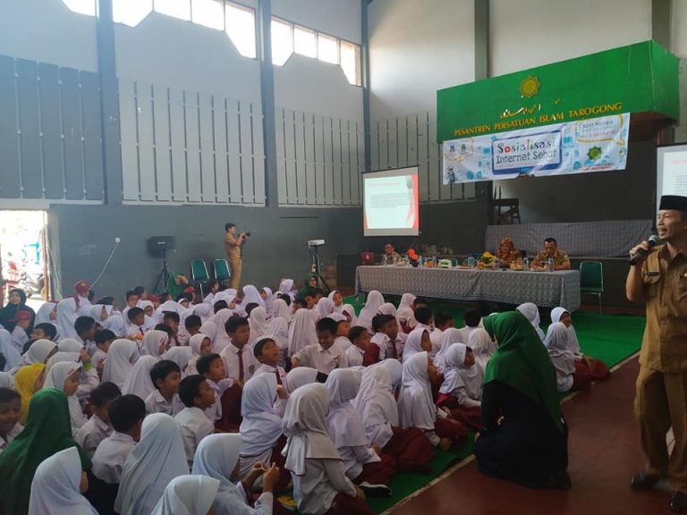 SDIT 2 Persis Tarogong Bekerjasama Dengan Kominfo Sosialisasikan Internet Sehat
