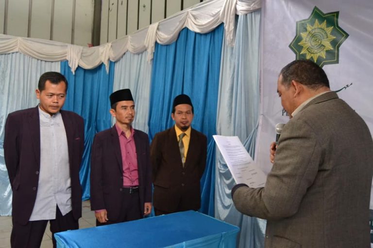 Mudir Satuan Pesantren Persis Tarogong Resmi Dilantik