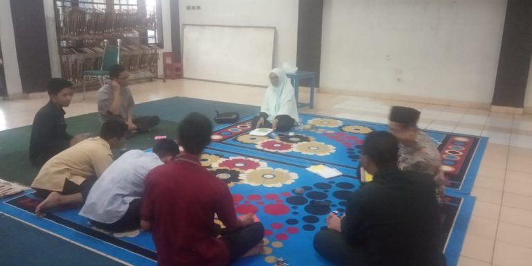 Musyrif Asrama Putra Mendapatkan Pembinaan