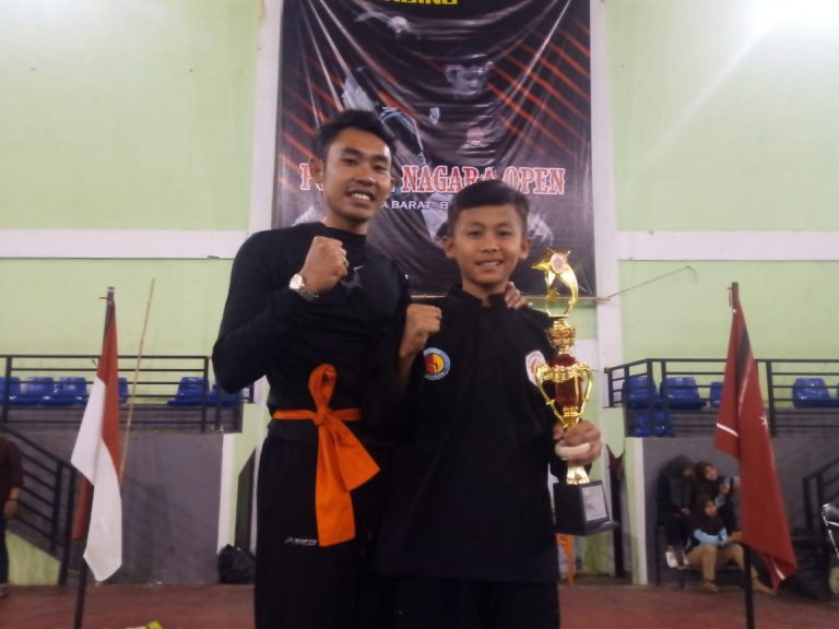 Santri MTs Persis Tarogong Raih Juara Pertama Kejuaraan Pencak Silat se-Jabar Banten