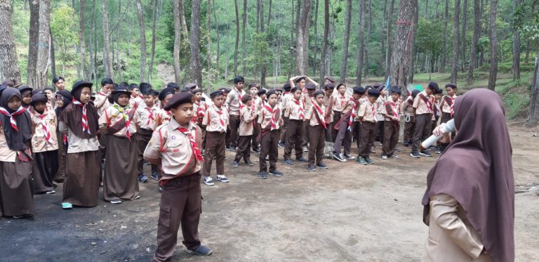 Bina Karakter Santri, SDIT Persis Tarogong Selenggarakan Persami