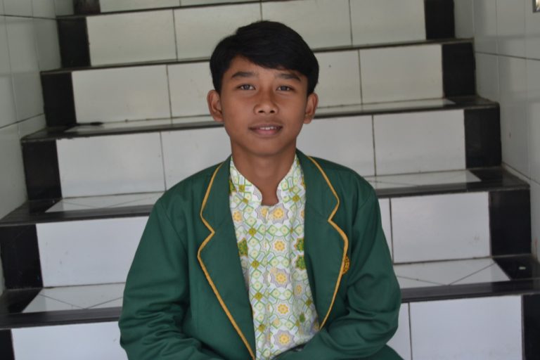 Rizky & Rahayu Terpilih Sebagai Ketua RG UG MTs Persis Tarogong