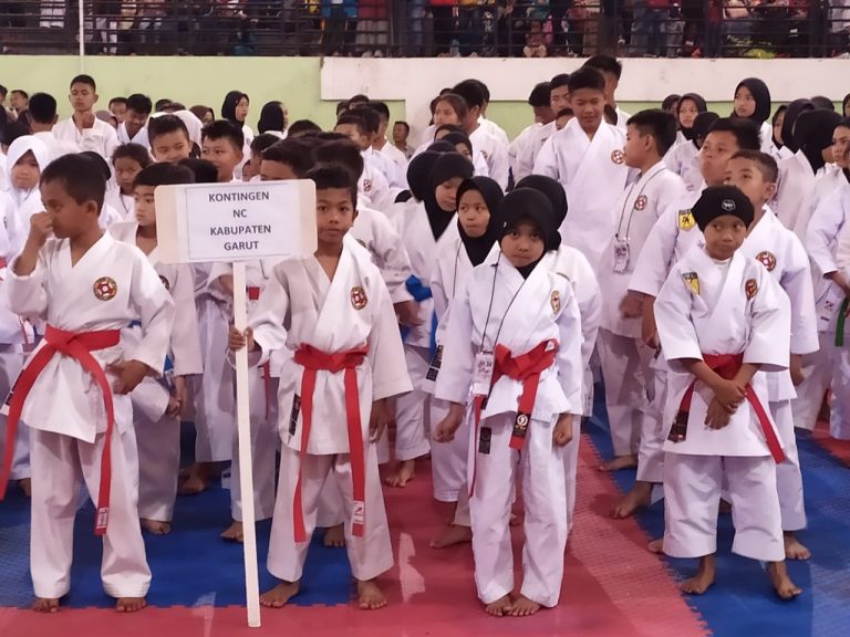 Santri SDIT Persis Tarogong Berhasil Borong Medali Kejuaraan Karate