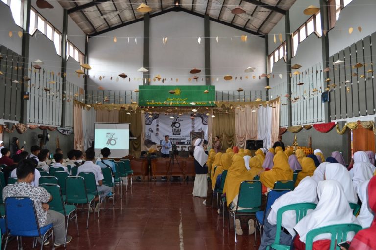 RG UG MA Persis Tarogong Selenggarakan 76 Festival