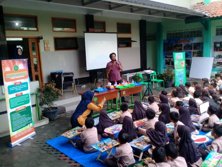SDIT Persis Tarogong 2 Bareng Muffin Grafic Gelar Eksperimen Sains