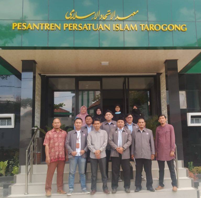 Sekolah Itu Harus Berkualitas & Terjangkau