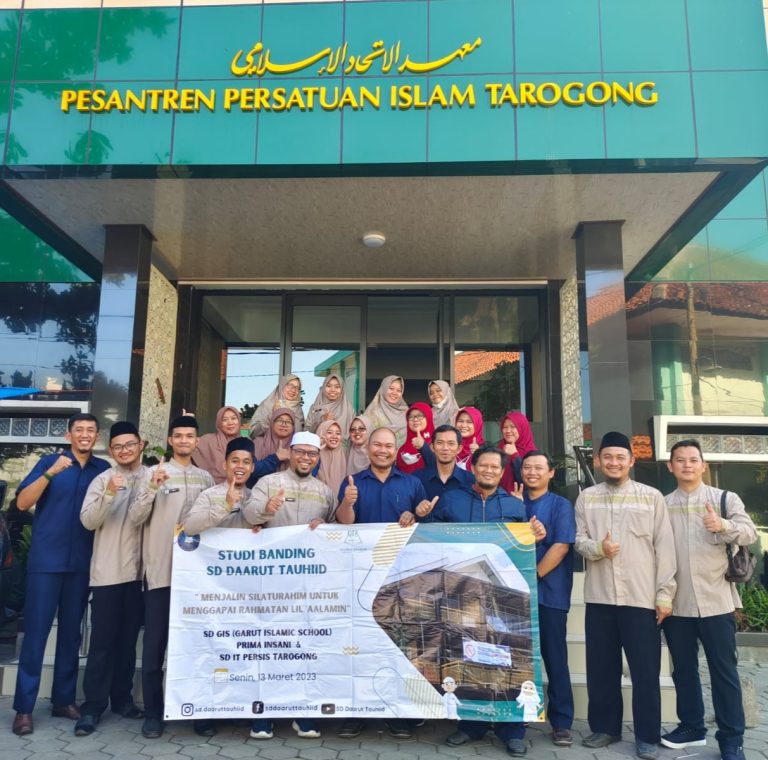 Bahas Program Khas Kepesantrenan : SDIT Persis Tarogong Terima Kunjungan SD Daarut Tauhid