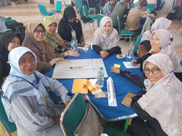 Serunya Asatidz Ikuti Training for Trainer and Coach Bareng Abah Ipang