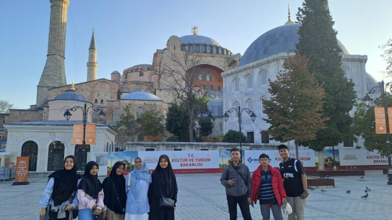 Santri Pesantren Persis Tarogong Lolos International Scholarship Program ke Turki