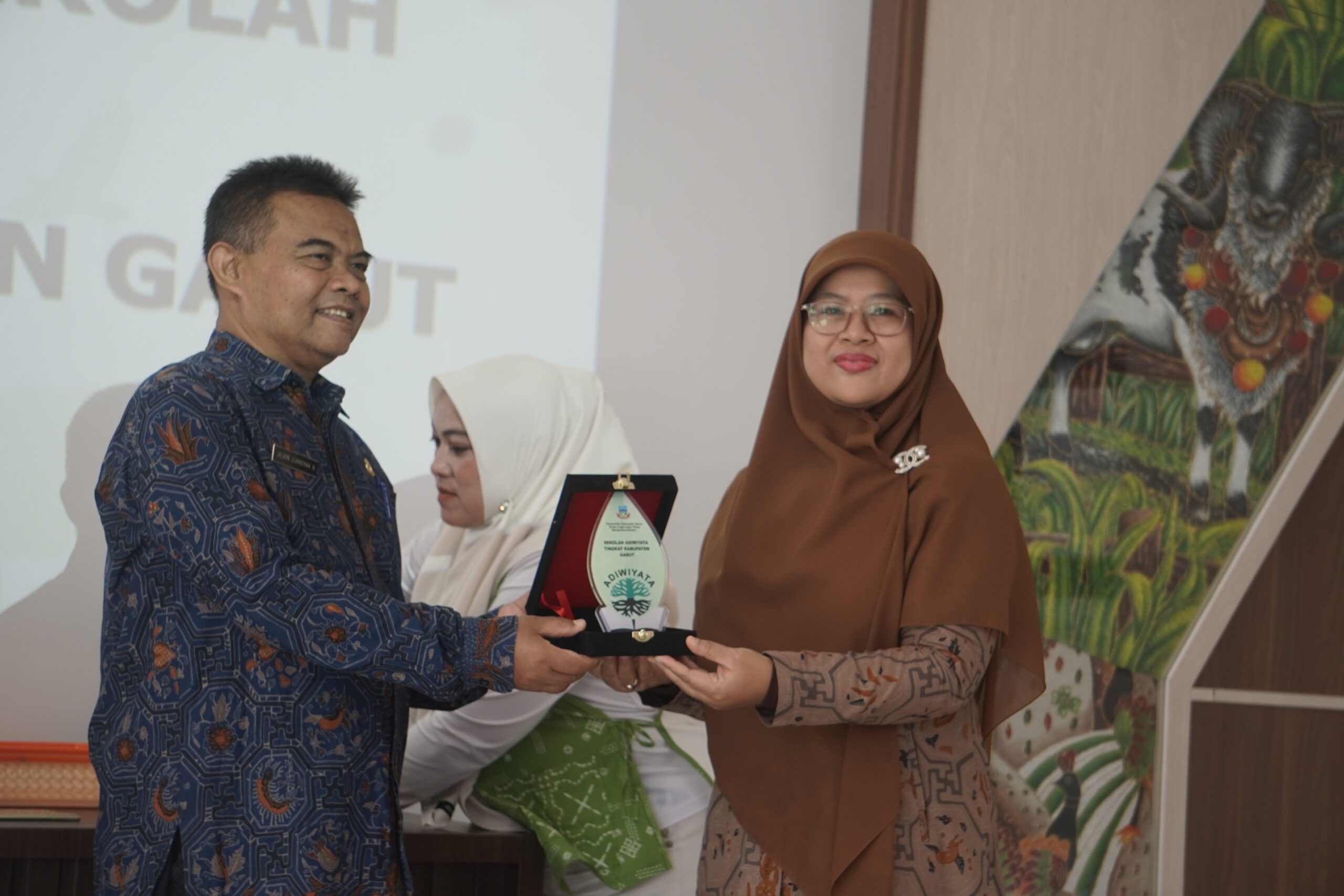 SDIT Persis Tarogong 2 Raih Penghargaan Adiwiyata Kabupaten Garut 2026