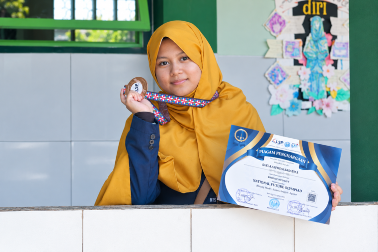 Santri MTs Persis Tarogong Raih Dua Capaian di Tingkat Nasional dan Internasional