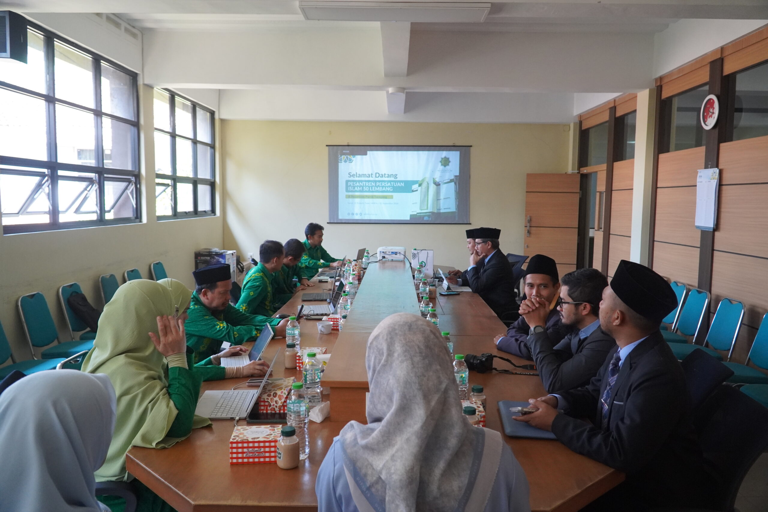 Sambut Studi Tiru Pesantren Persis 50 Lembang, Pesantren Persis 76 Tarogong Dorong Sinergi dan Inovasi Pembelajaran