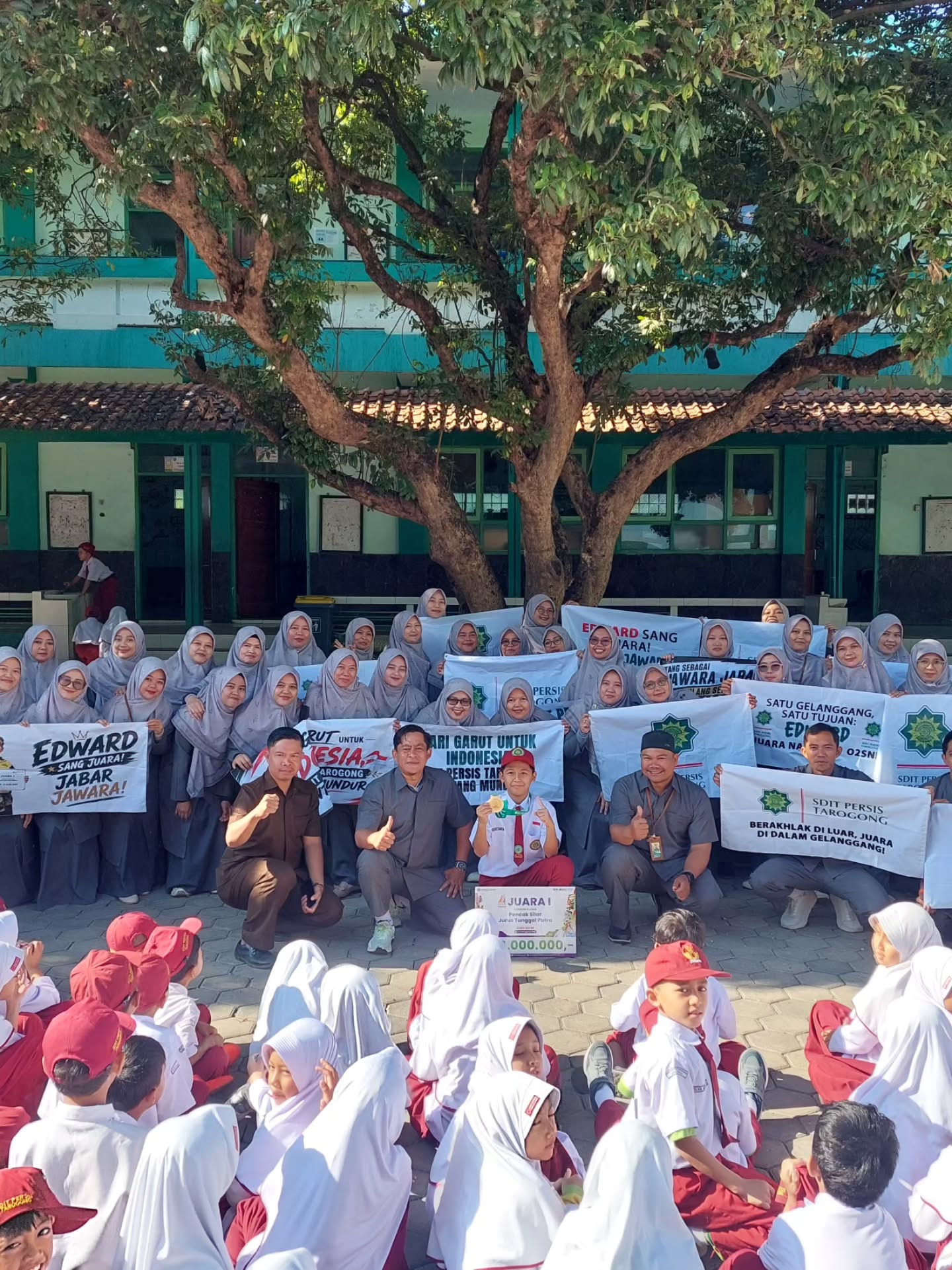 Tumbangkan Ratusan Pesaing dari Tingkat Kecamatan hingga Nasional, Edward Siswa SDIT Persis Tarogong Sabet Juara 1 O2SN 2026